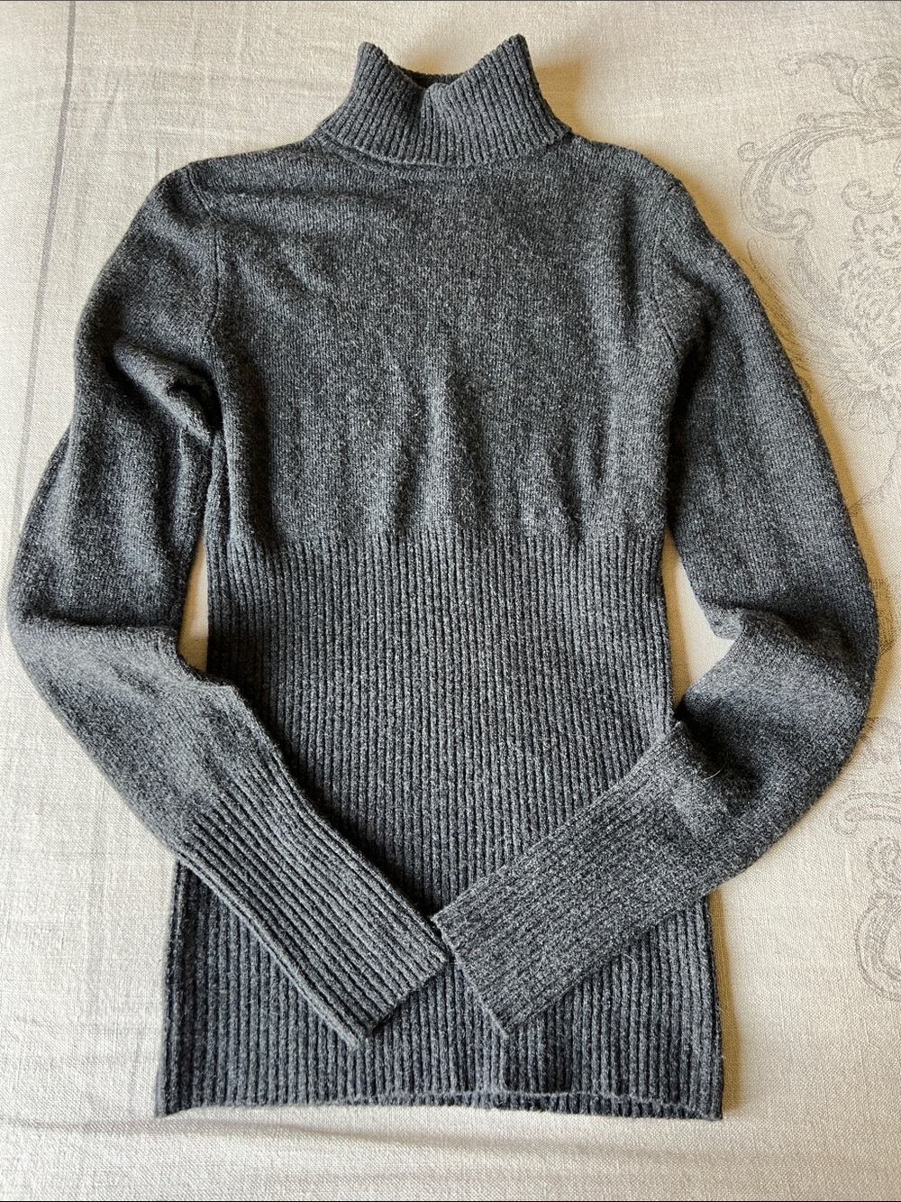 Moda International Wool Alpaca Blend lightweight cozy sweater